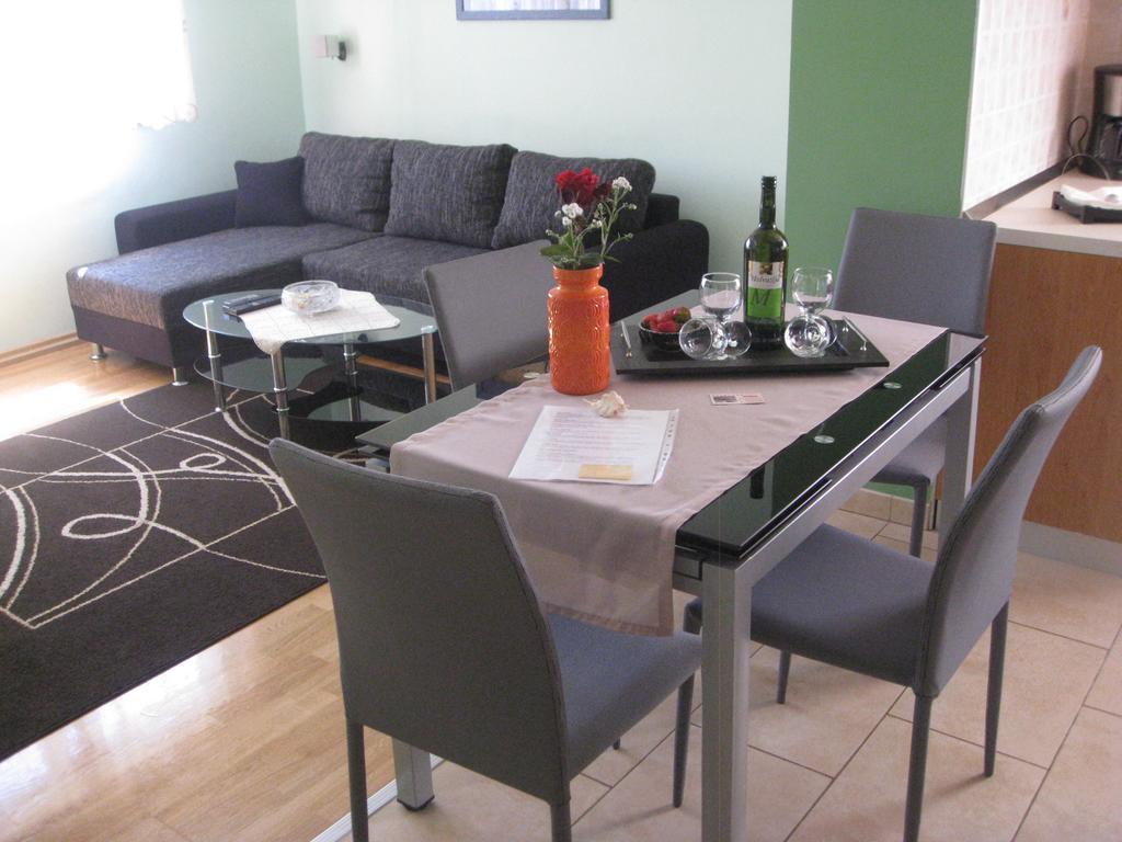 Dina Apartment