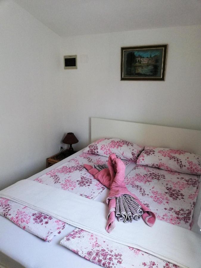 Dina Apartment