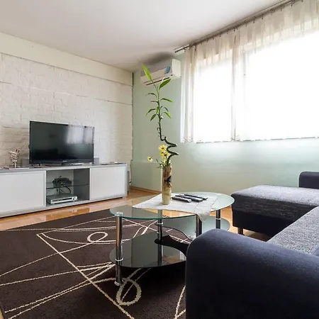 Dina Apartments Pula Exterior photo