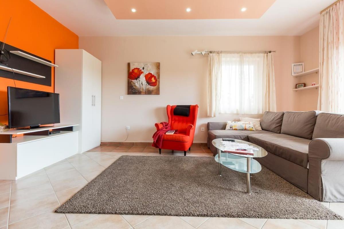 Apartman Dina *