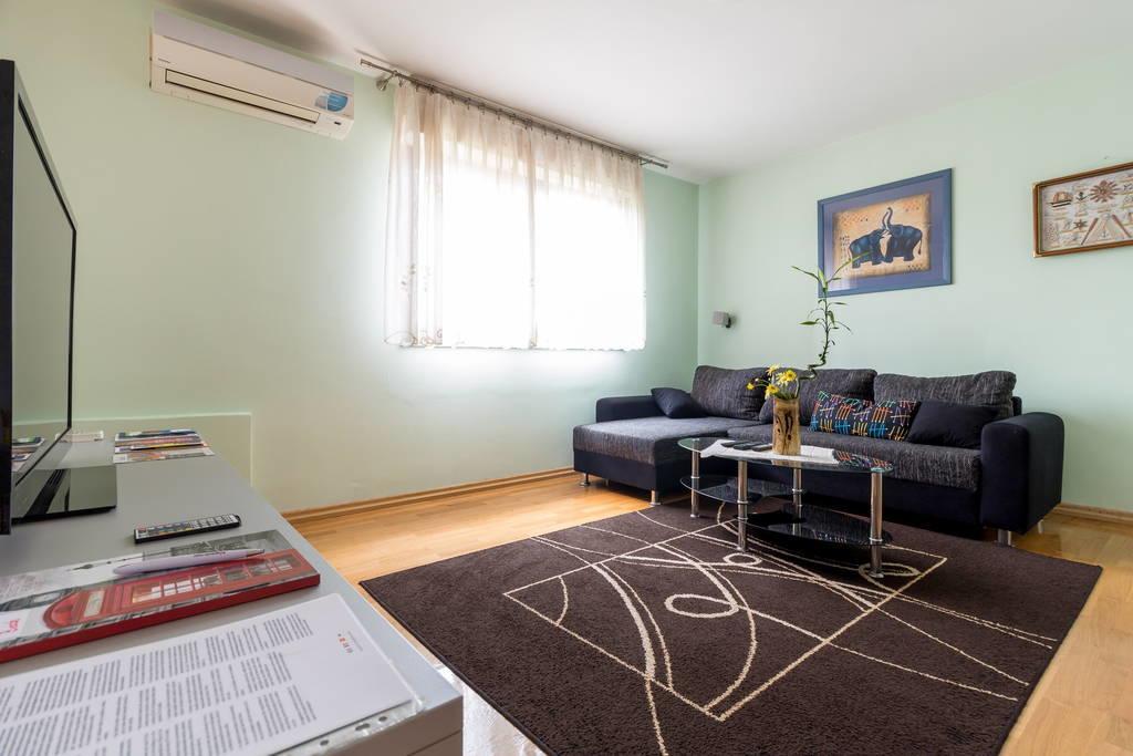 Dina Apartman