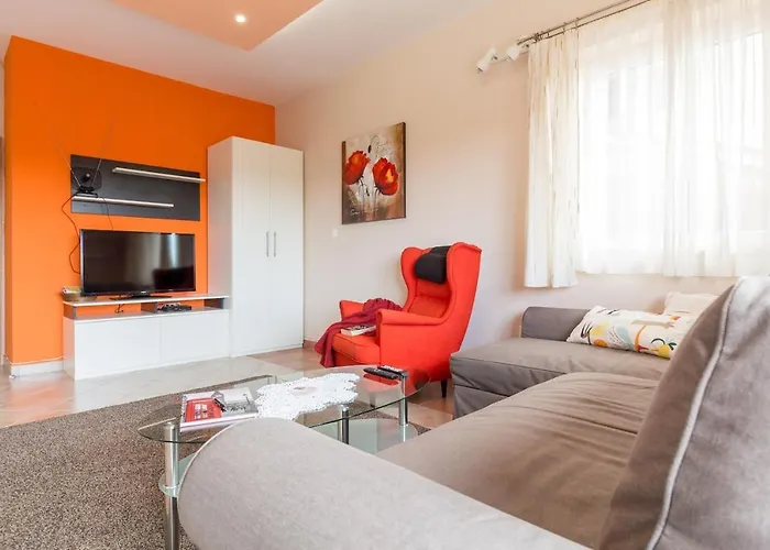 Dina Apartments